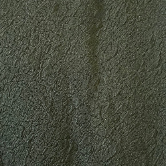 I'm In Love With Derek Heart Textured Midi Pencil Skirt - Picture 3 of 5